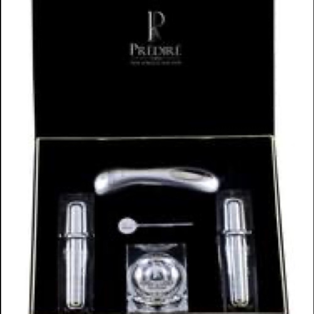 Predire Holiday Gift Set